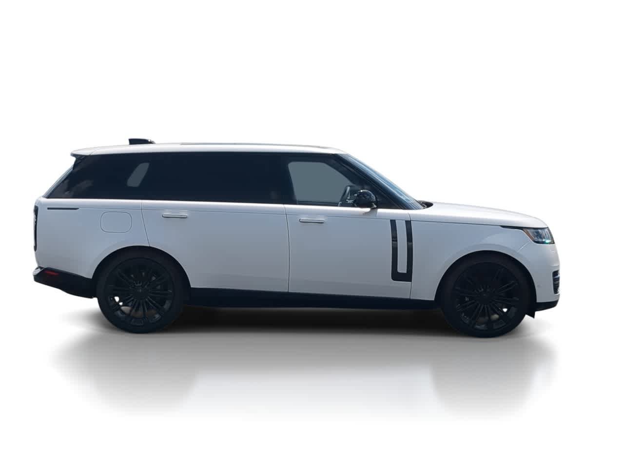 New 2026 Land Rover Range Rover Long Wheelbase SE AWD/4WD image 9