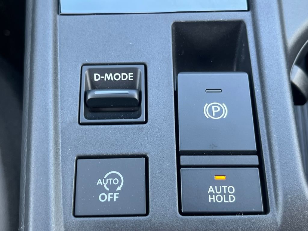 New 2026 Nissan Sentra SR w/ SR Premium Package FWD image 32