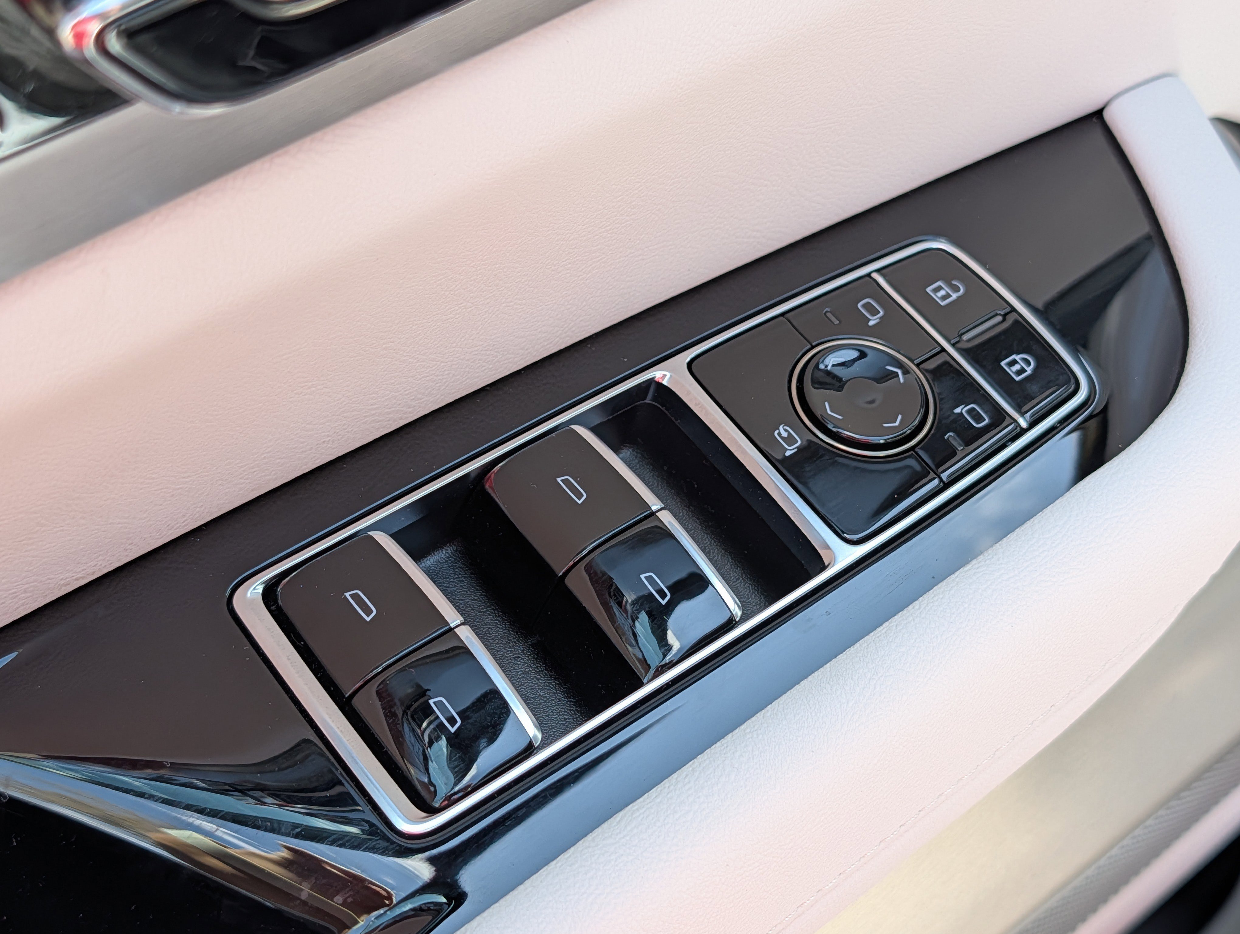 New 2026 Cadillac Vistiq Sport AWD/4WD image 18