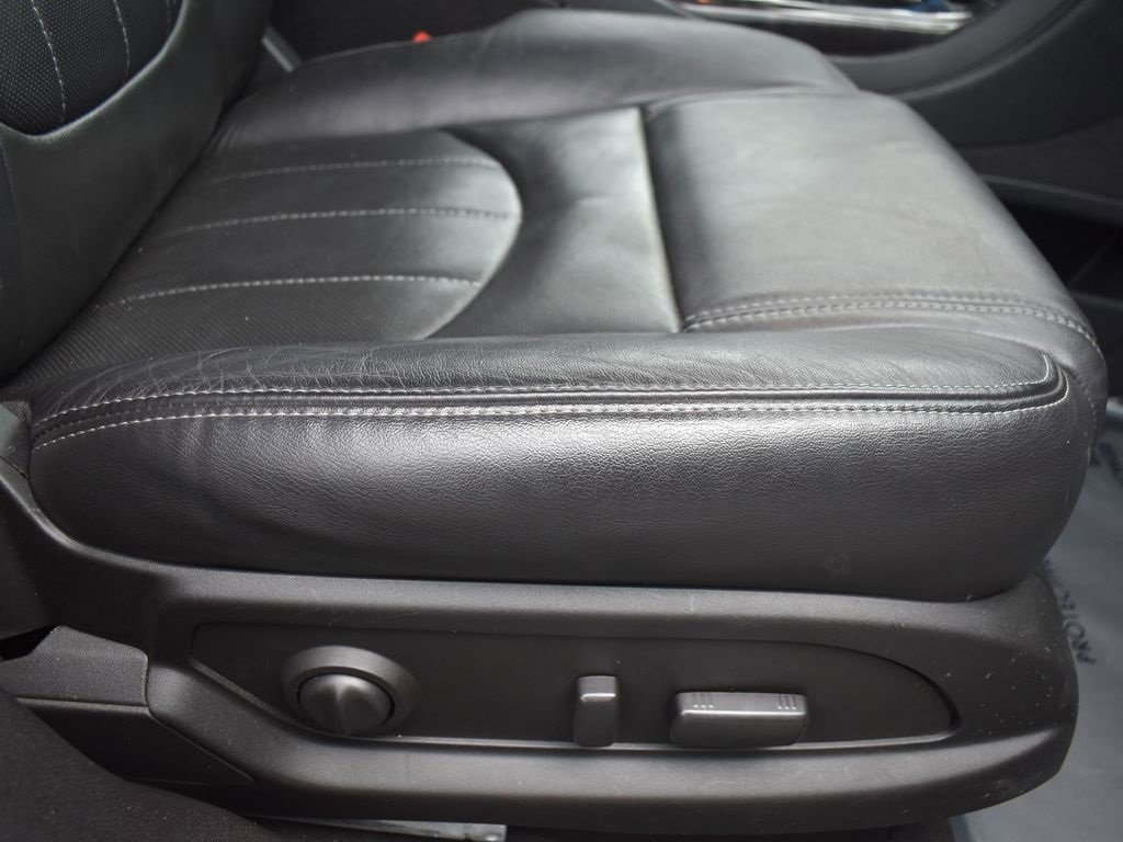 Used 2017 Buick Enclave Premium w/ Experience Buick Package image 38