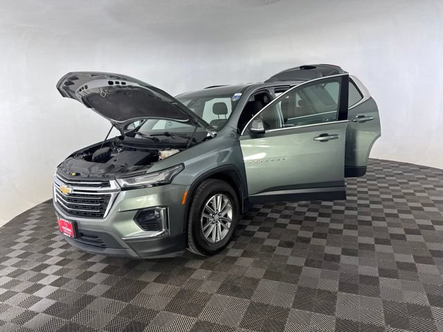 Used 2023 Chevrolet Traverse LT AWD/4WD image 10