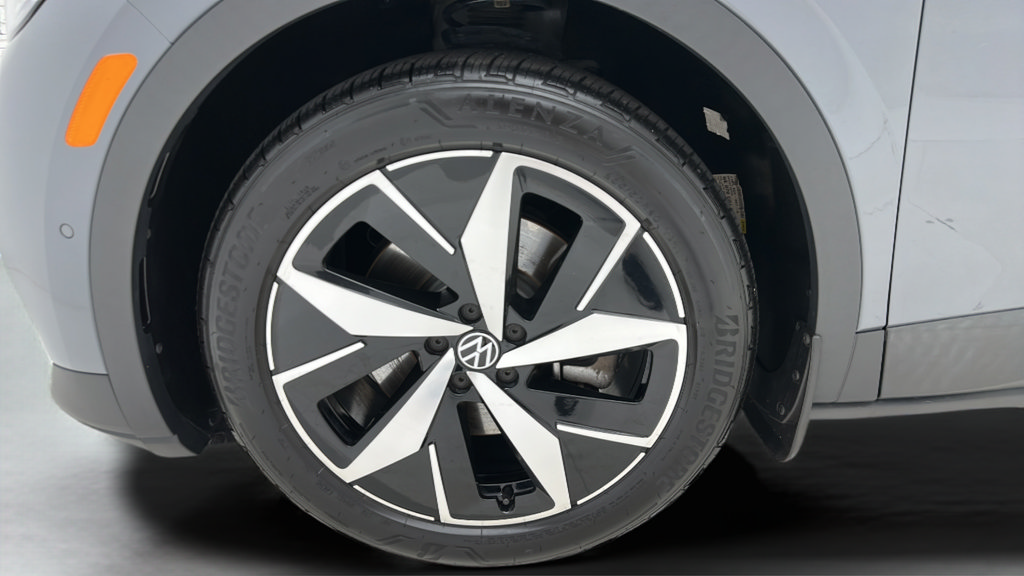 Used 2023 Volkswagen ID.4 S RWD image 9