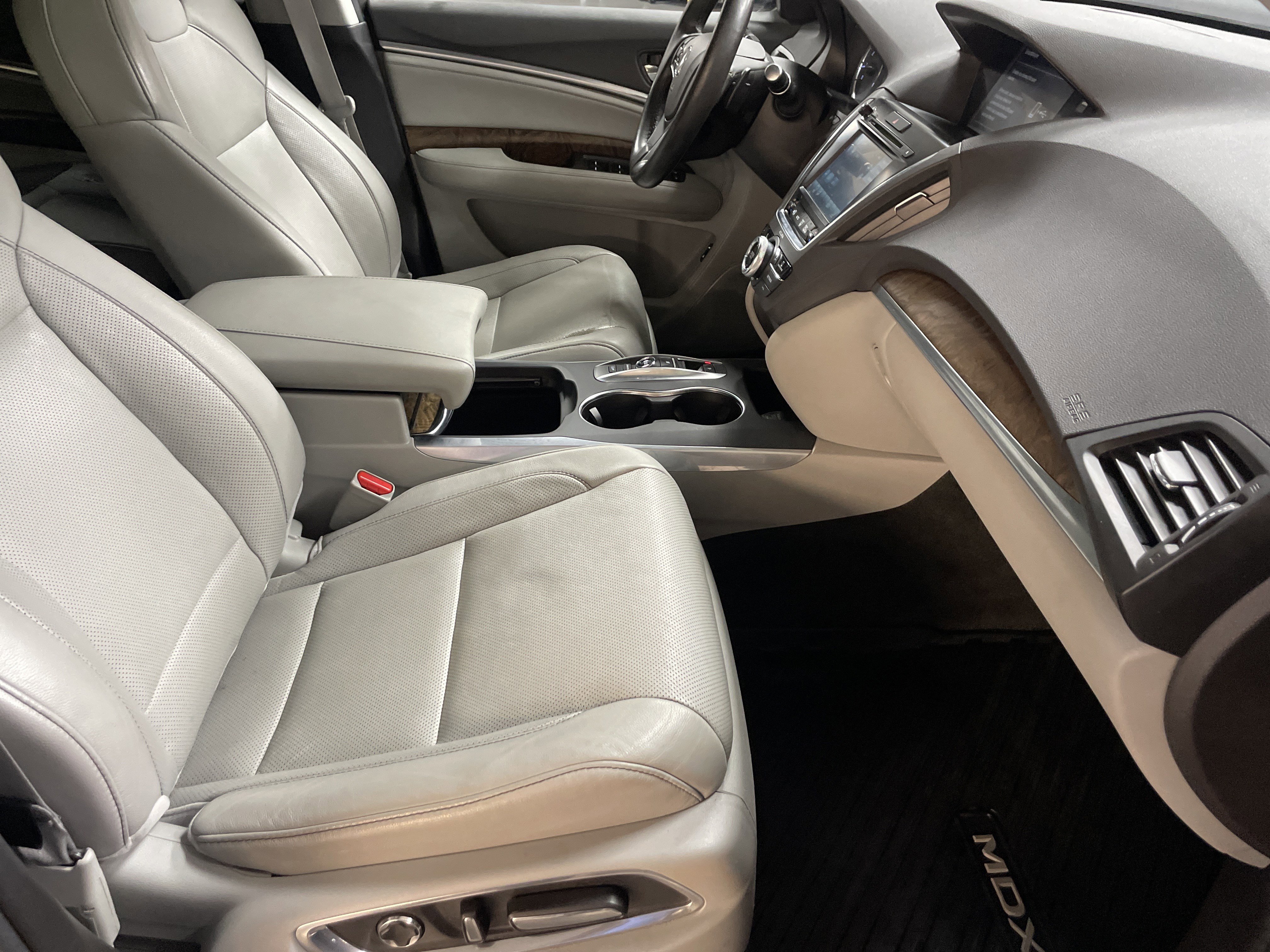 Used 2019 Acura MDX FWD w/ Technology Package image 35