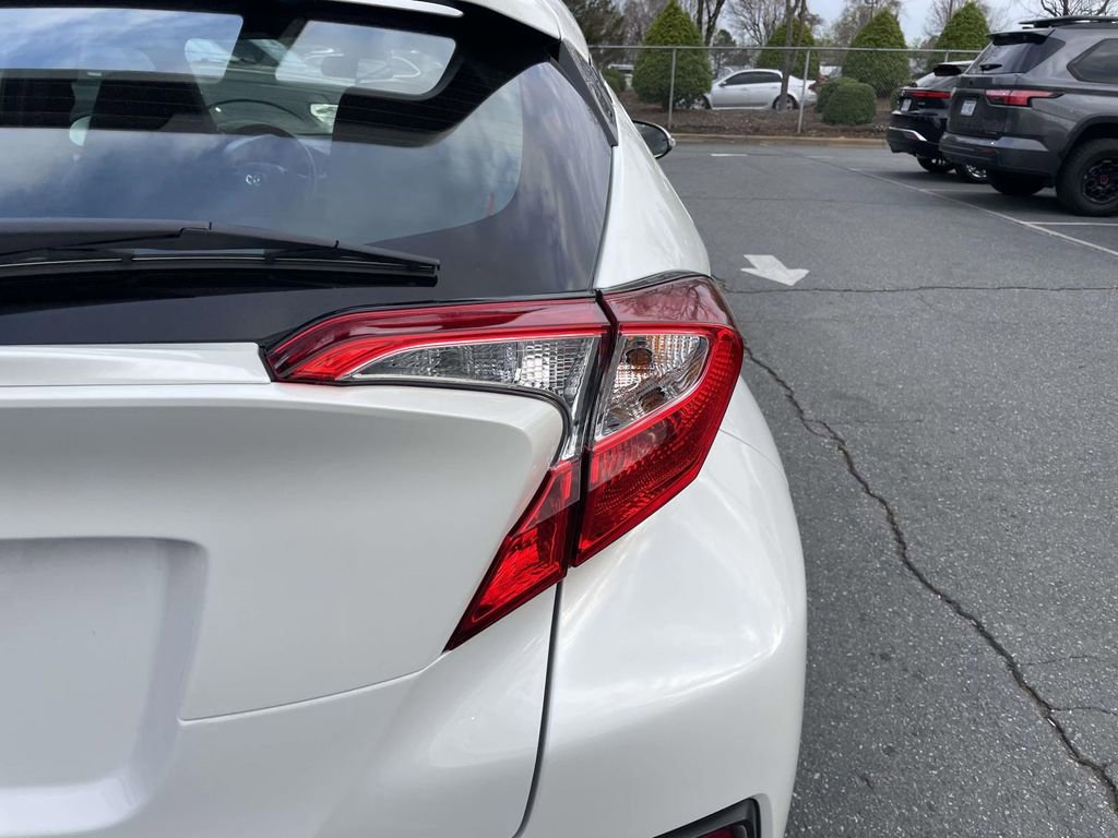 Used 2021 Toyota C-HR XLE image 18
