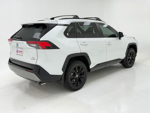 Used 2024 Toyota RAV4 SE w/ Convenience Package image 41