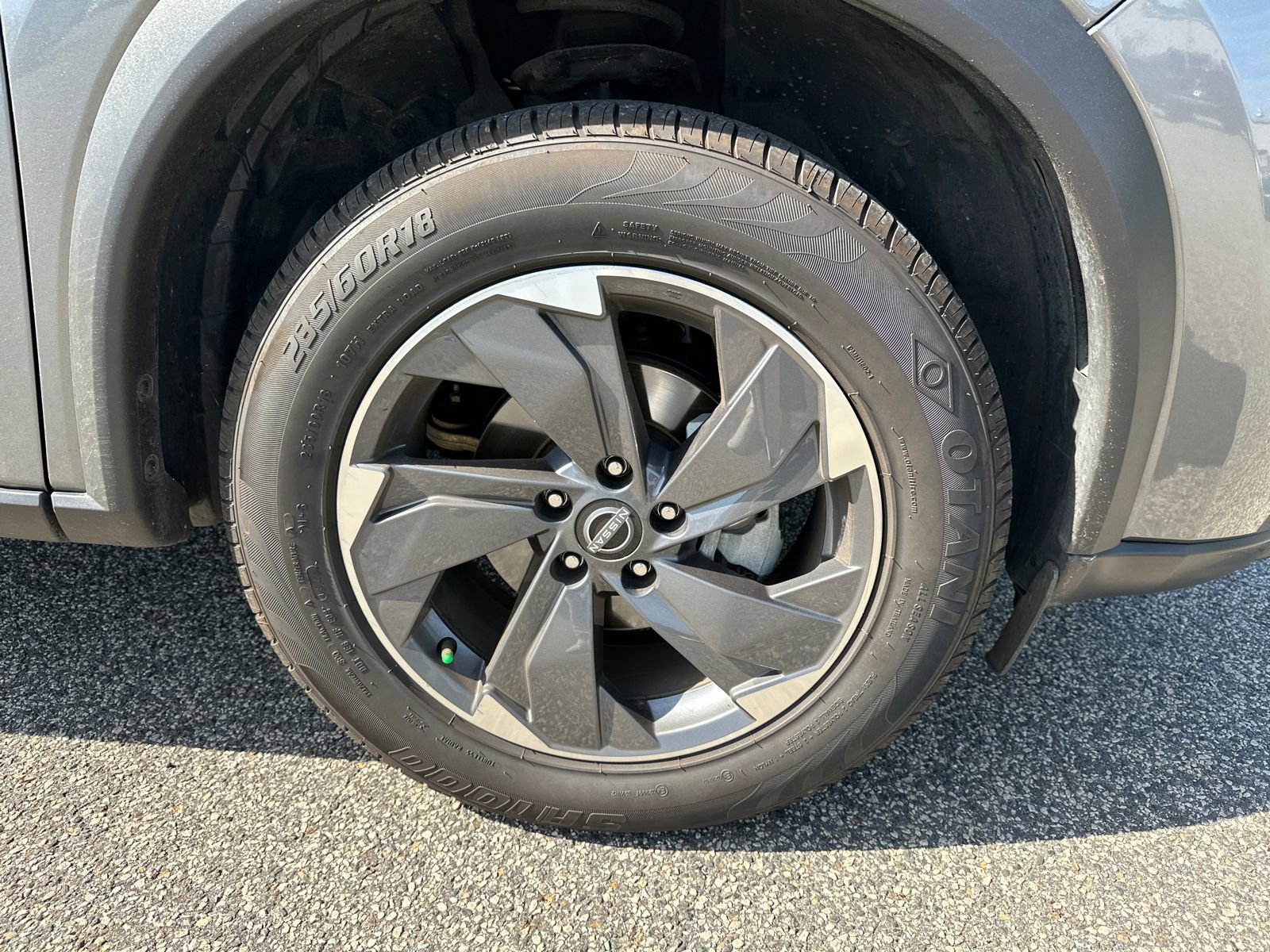 Certified 2024 Nissan Rogue SV FWD image 10