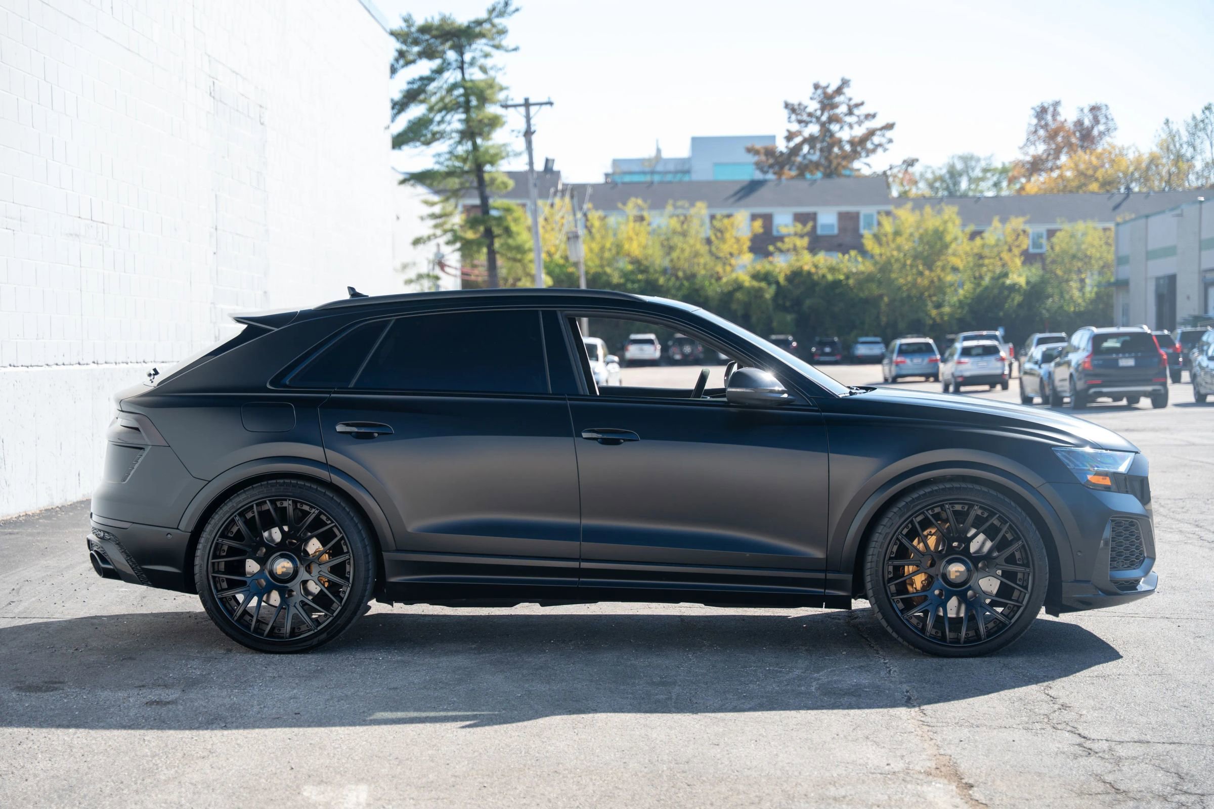 Used 2022 Audi RS Q8 w/ Carbon Optic Package image 9