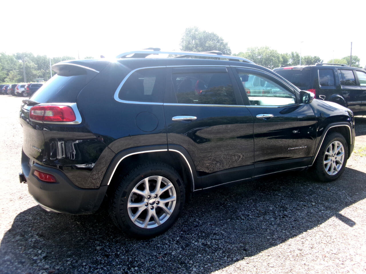 Used 2018 Jeep Cherokee Limited w/ Trailer Tow Group image 5