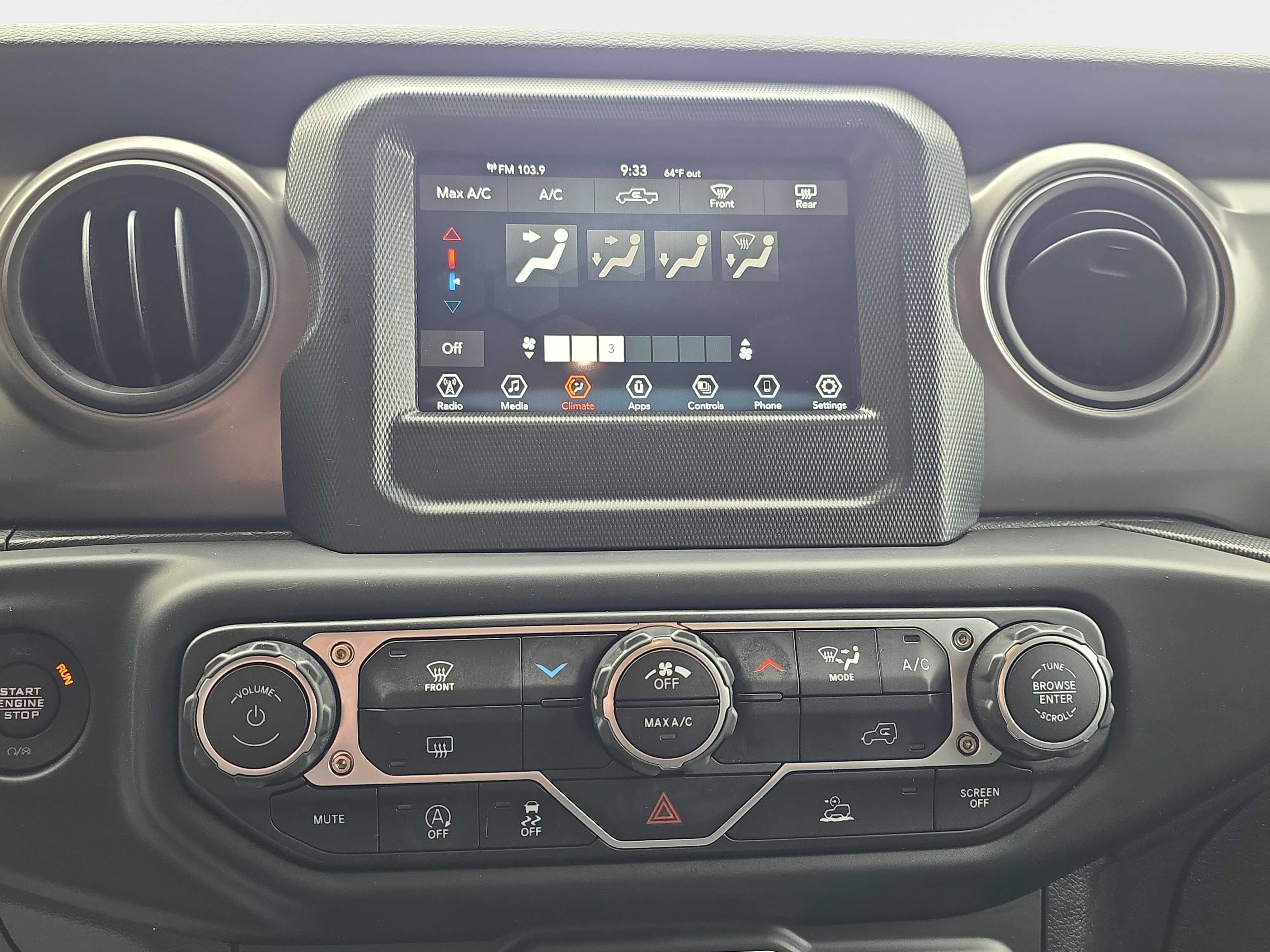 Certified 2023 Jeep Gladiator Sport AWD/4WD image 21