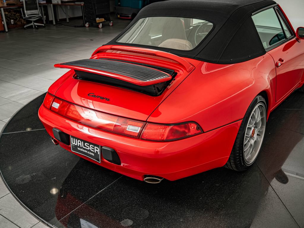 Used 1995 Porsche 911 Carrera RWD image 28