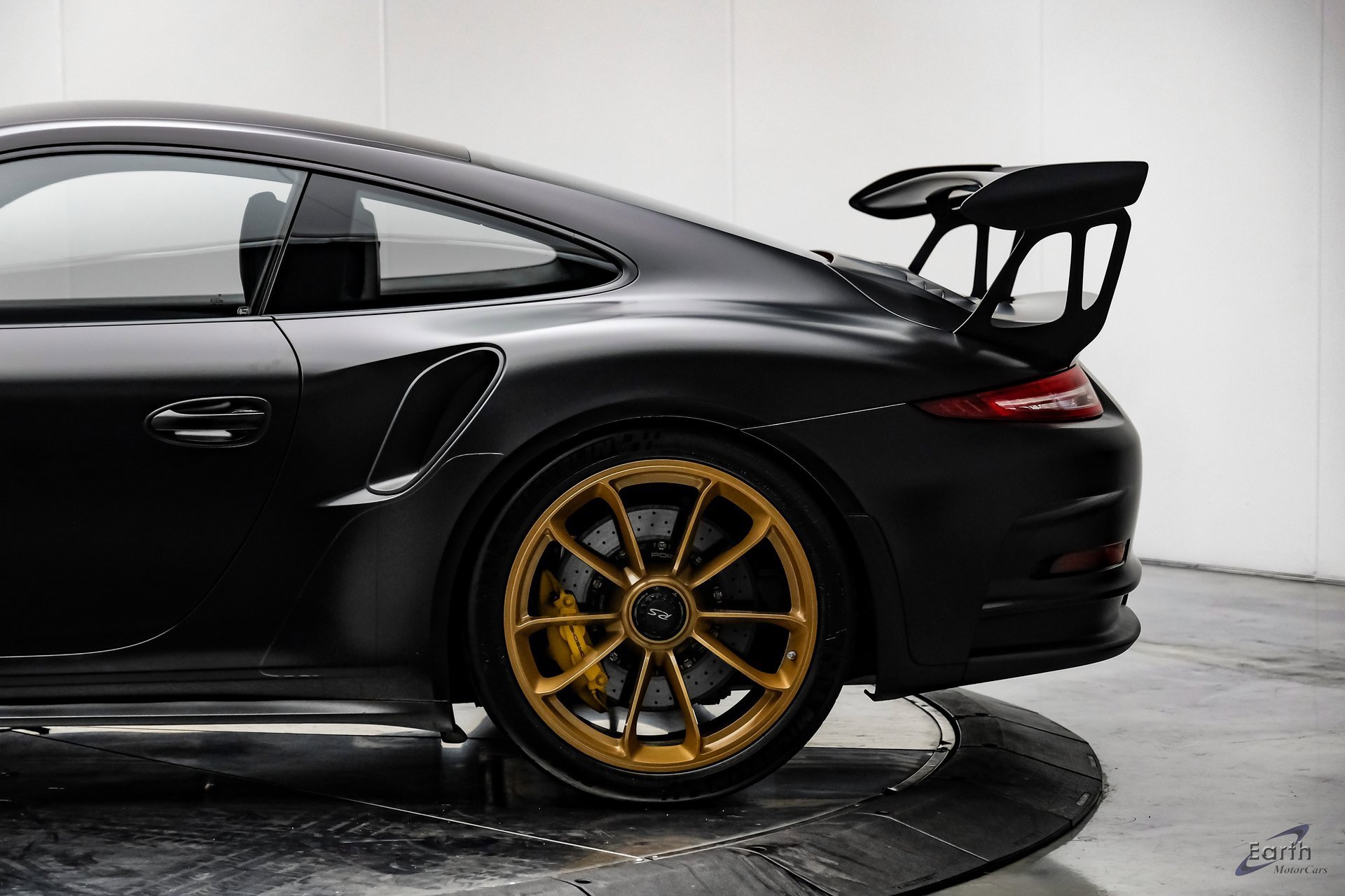 Used 2016 Porsche 911 GT3 RS image 7