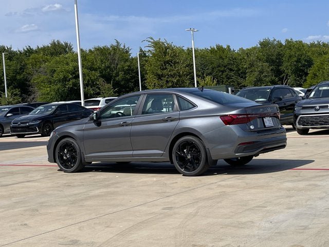 New 2026 Volkswagen Jetta SE FWD image 4