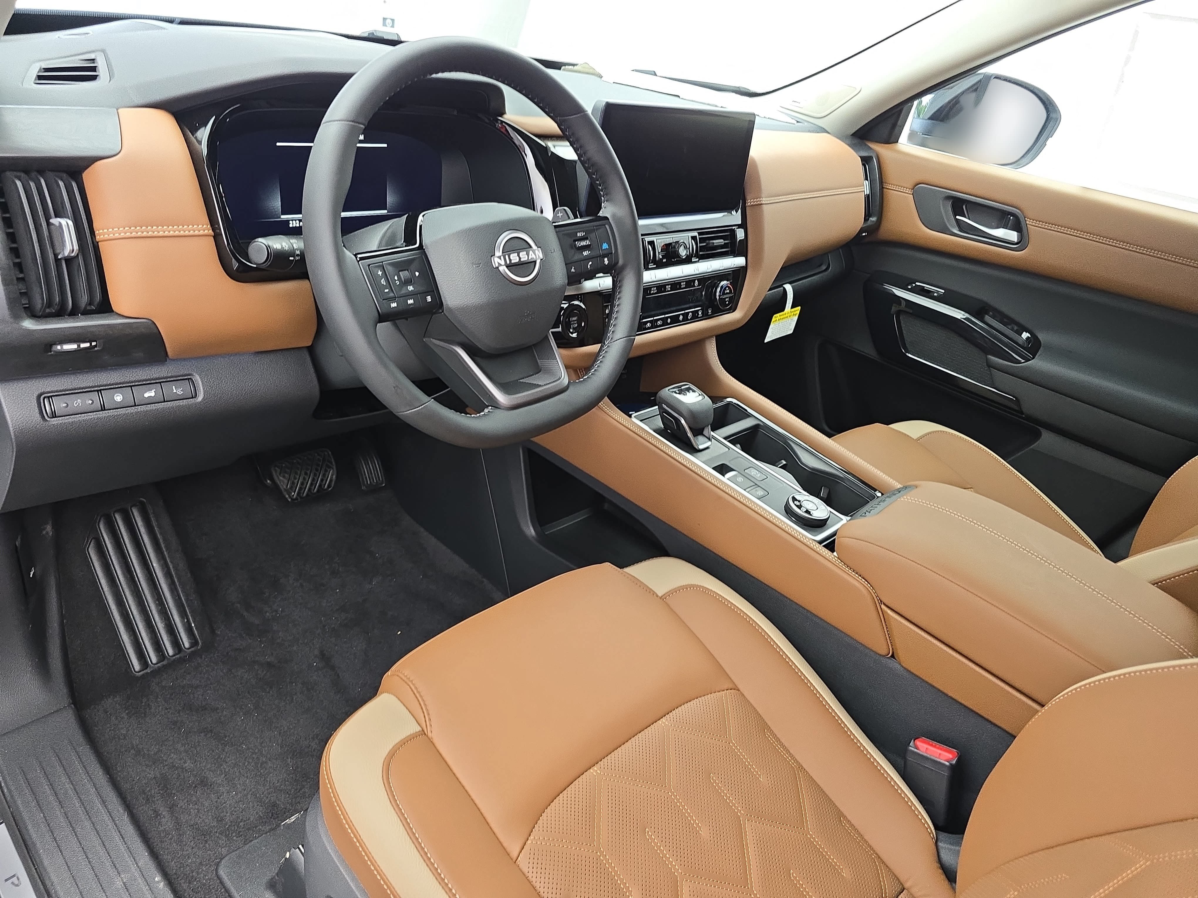 New 2026 Nissan Pathfinder Platinum w/ Cargo Package AWD/4WD image 17