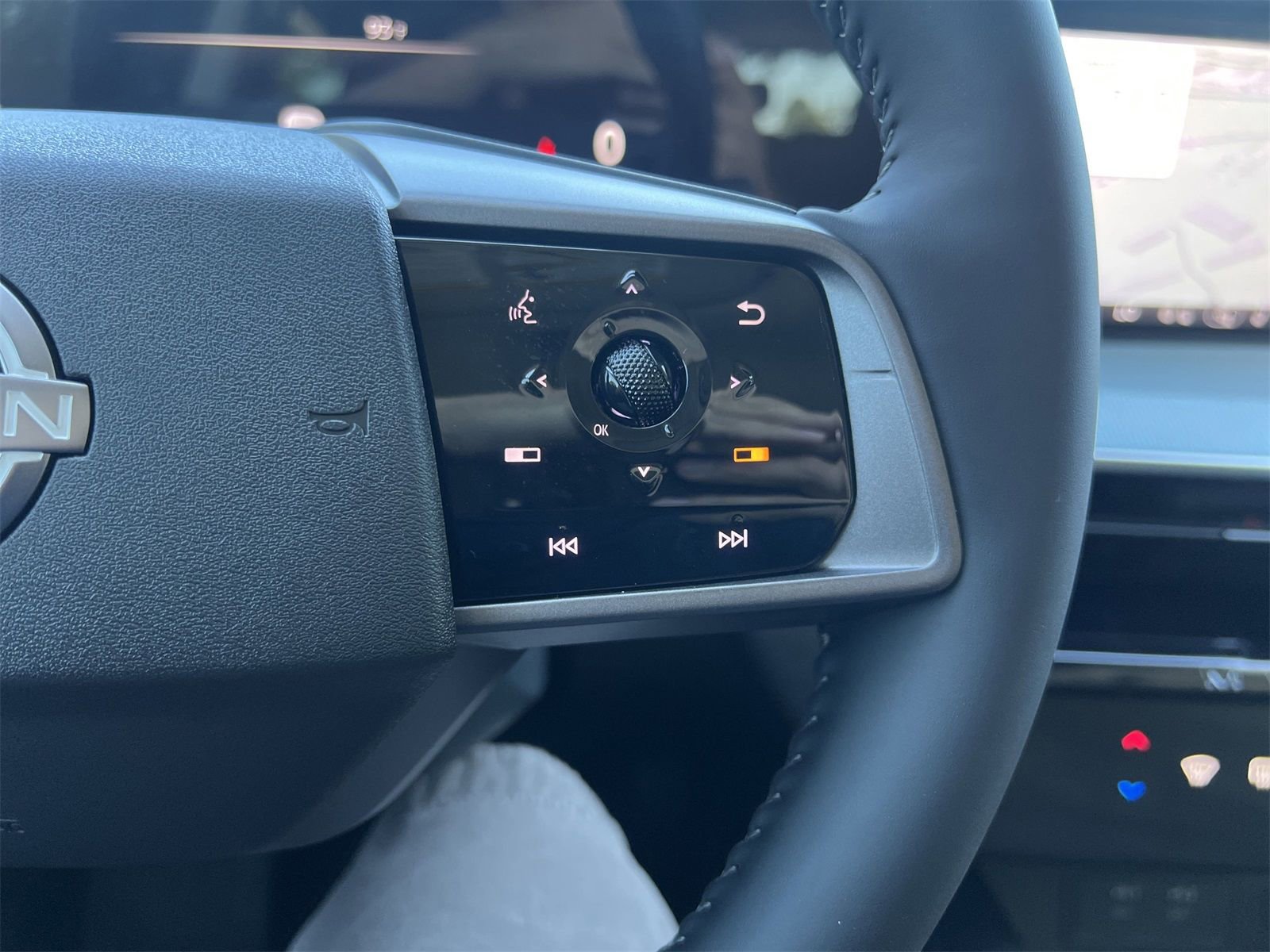 New 2025 Nissan Murano SL w/ Cargo Package image 10