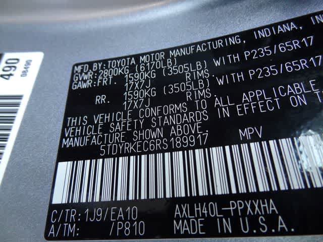 Used 2024 Toyota Sienna XLE FWD image 44