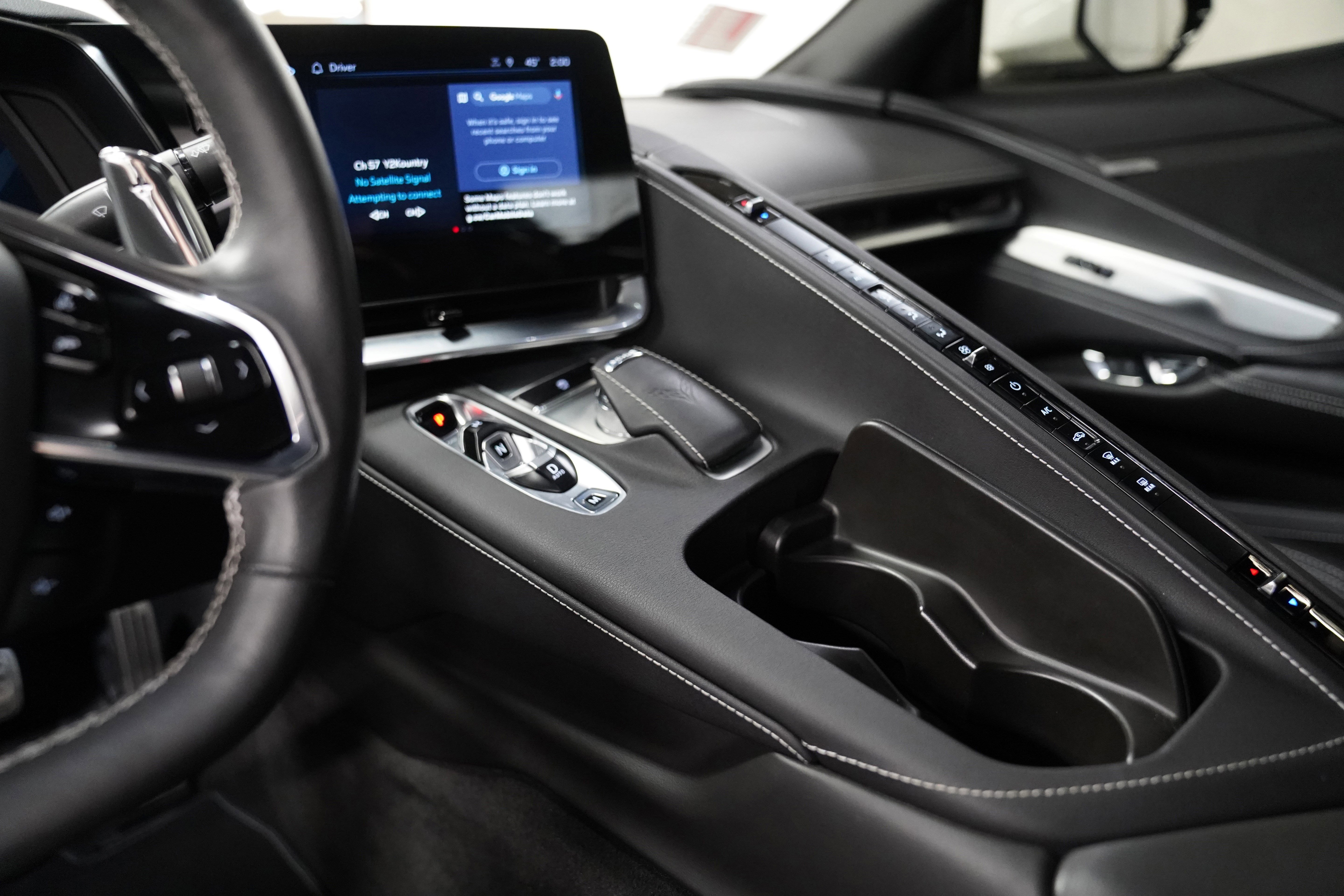 Used 2024 Chevrolet Corvette Stingray Coupe w/ 1LT RWD image 27