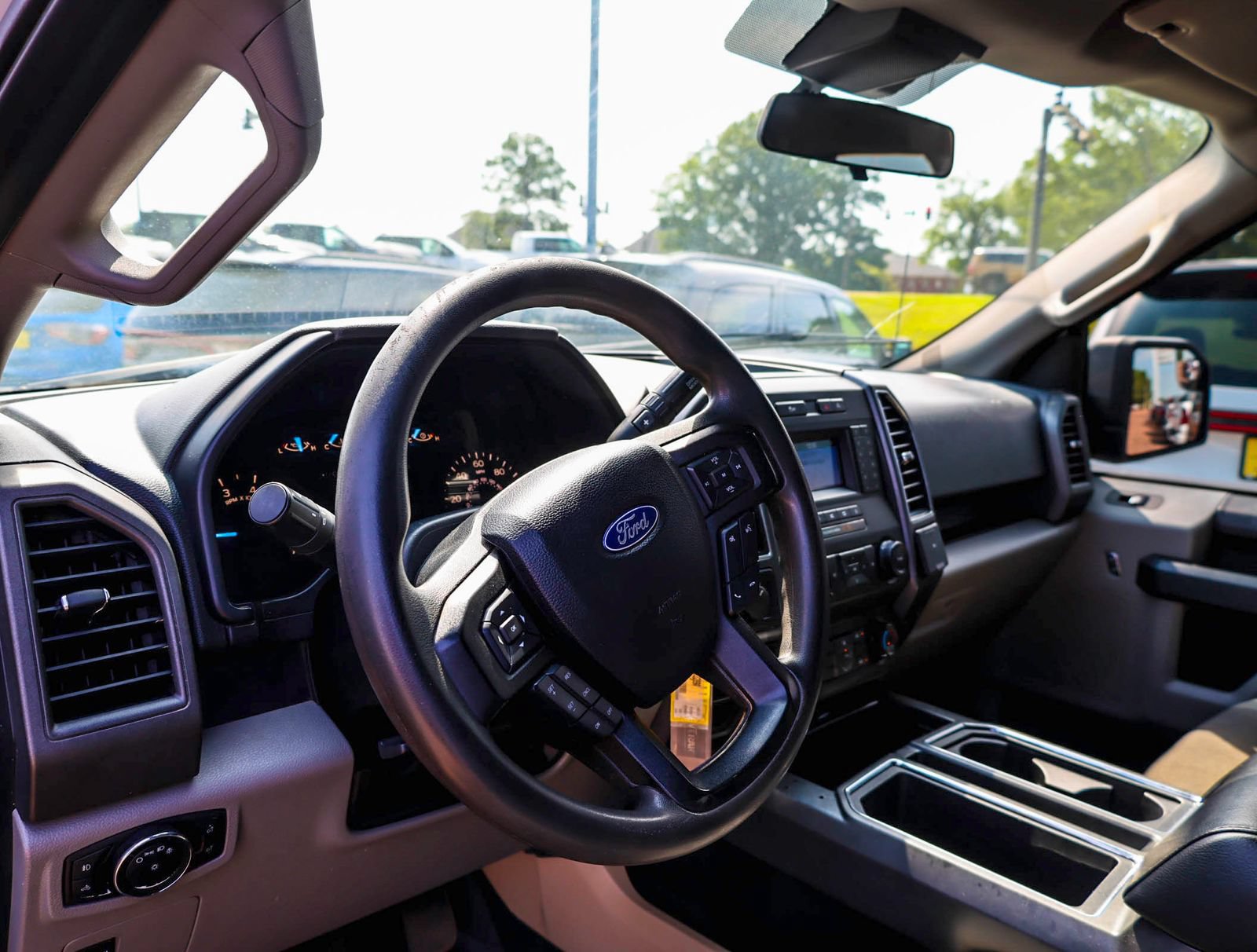 Used 2019 Ford F150 XL w/ Equipment Group 101A Mid AWD/4WD image 15
