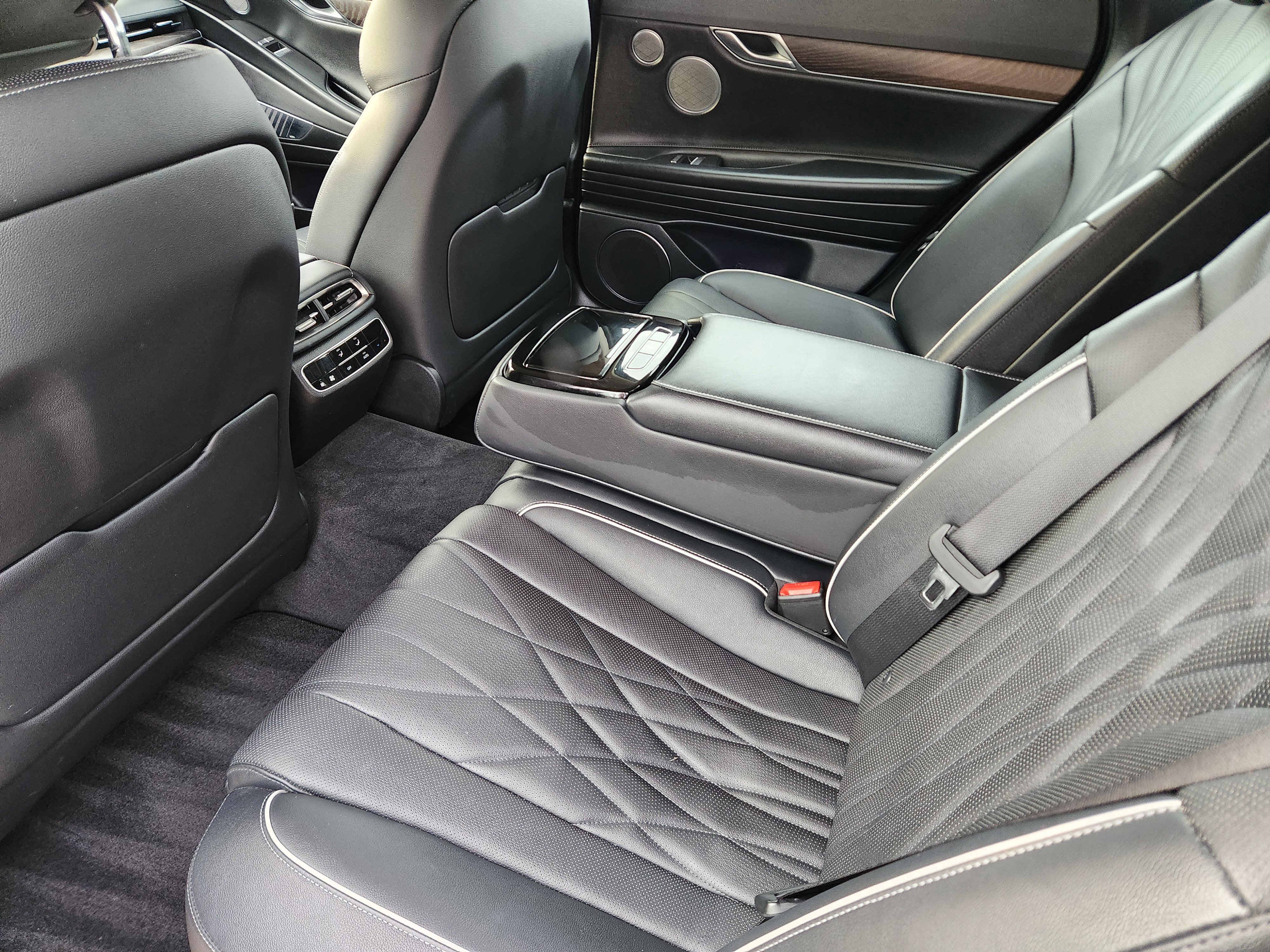 Used 2021 Genesis G80 3.5T RWD image 37