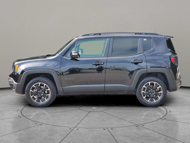 Certified 2023 Jeep Renegade Latitude AWD/4WD image 9