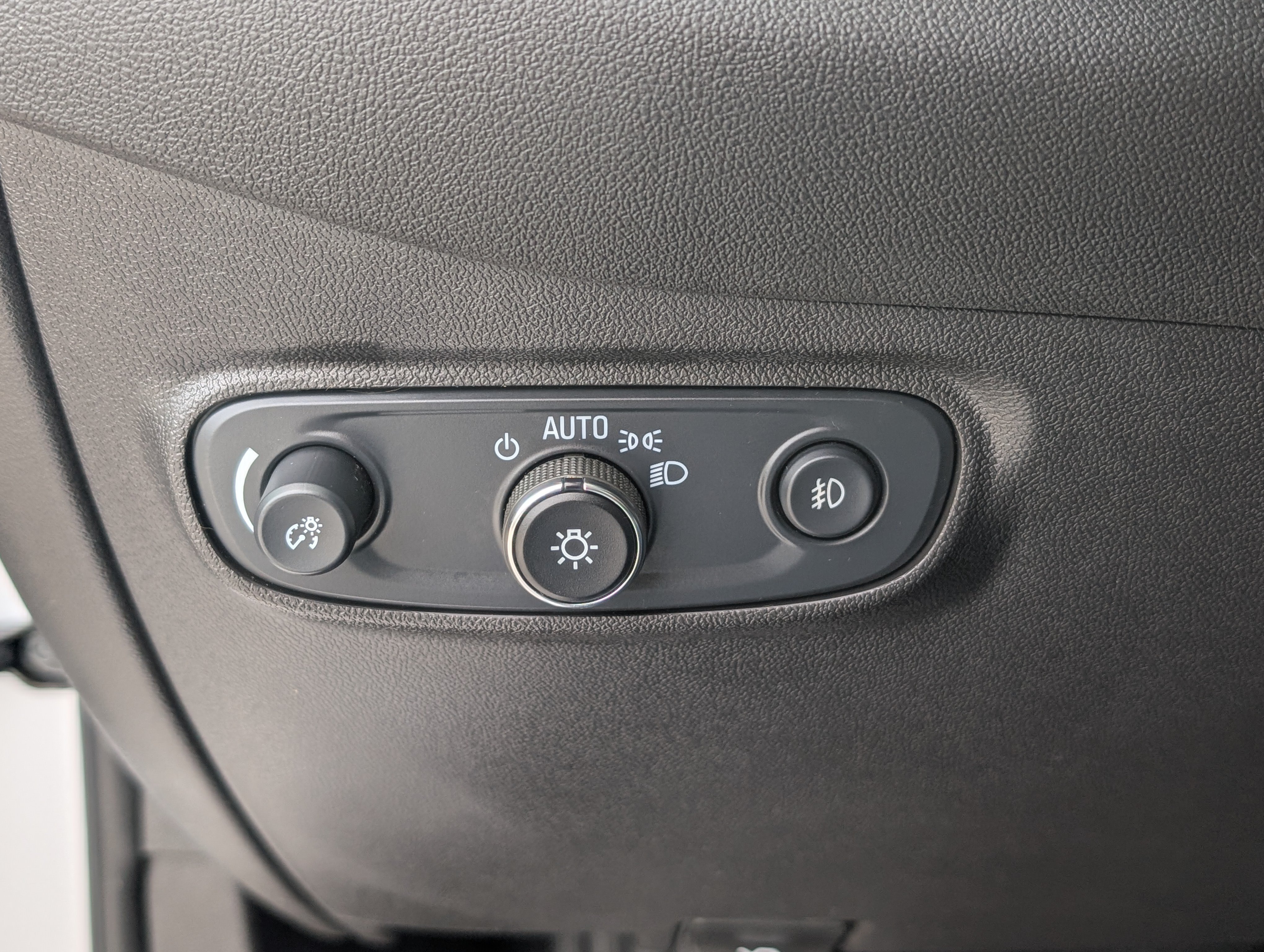 Used 2024 Chevrolet Equinox Premier AWD/4WD image 25