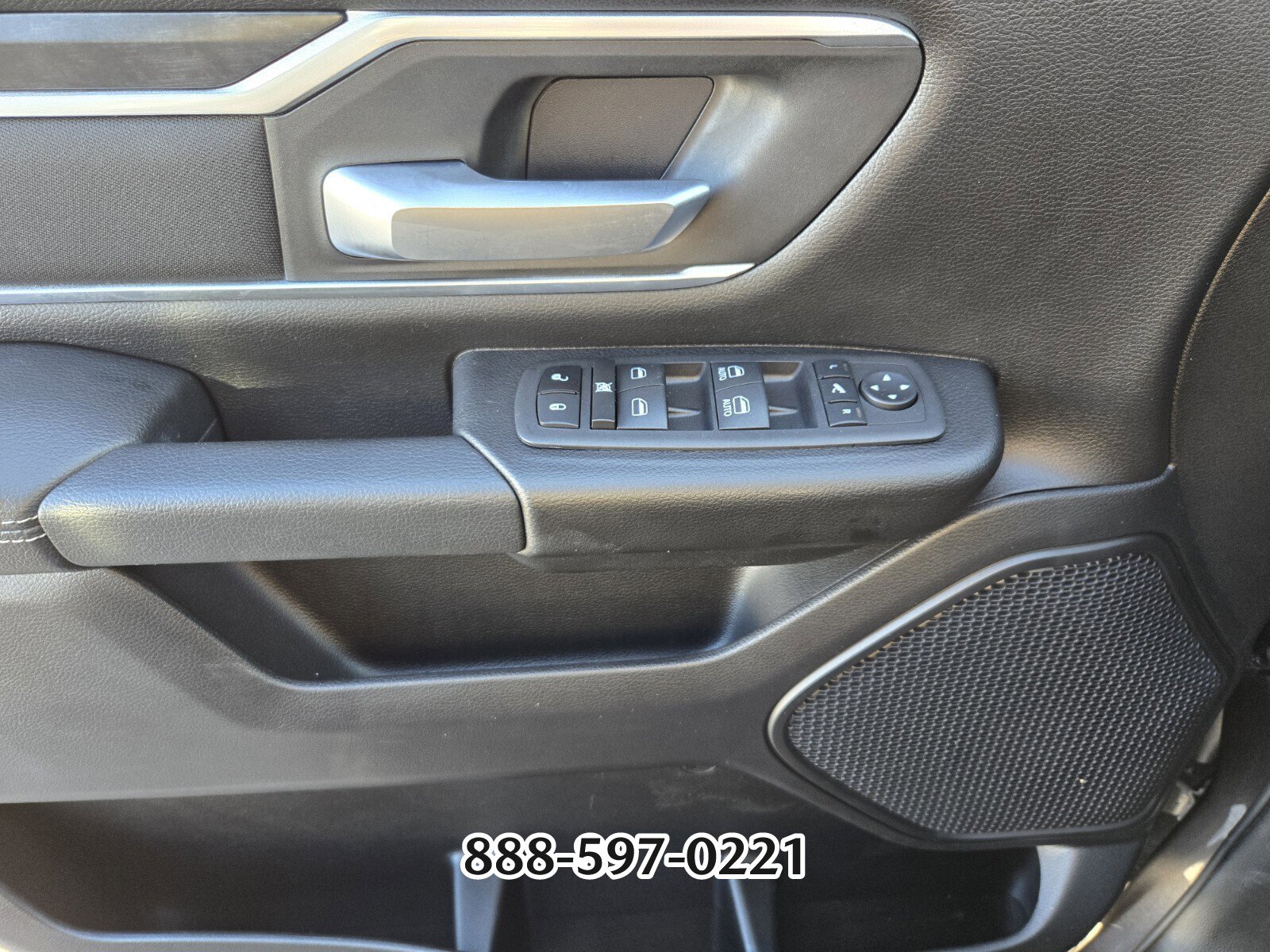 Used 2023 RAM 1500 Big Horn image 32