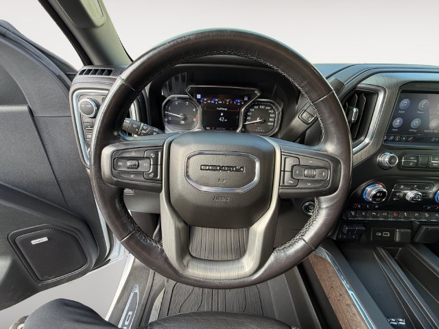 Used 2021 GMC Sierra 3500 Denali w/ Denali Ultimate Package AWD/4WD image 13