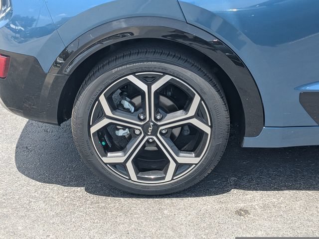 Certified 2025 Kia Niro SX Touring FWD image 10