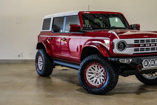 Used 2025 Ford Bronco Heritage Edition AWD/4WD image 28
