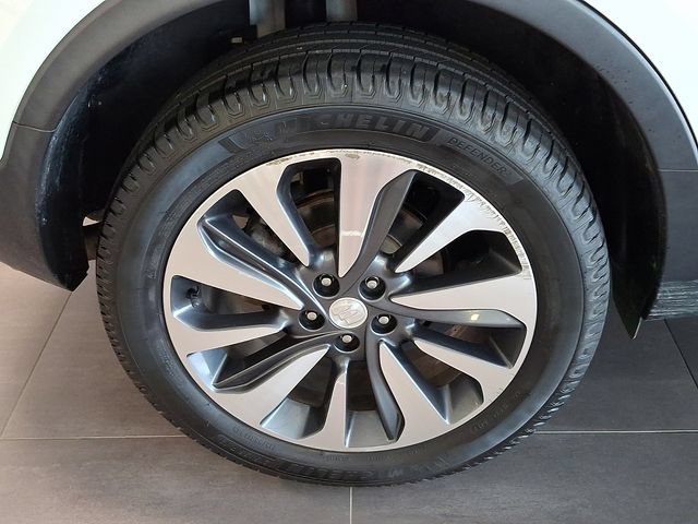Used 2021 Buick Encore Preferred w/ Safety Package II AWD/4WD image 7