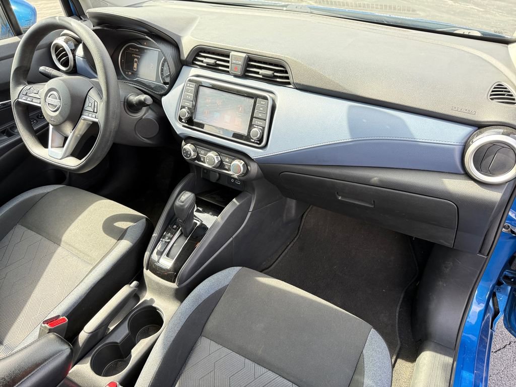 Used 2023 Nissan Versa SV image 17