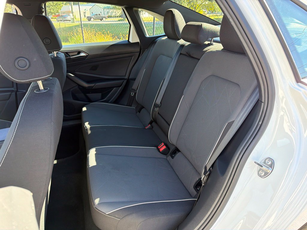 Used 2025 Volkswagen Jetta Sport FWD image 19