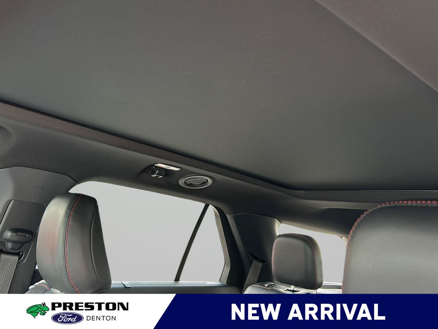 Used 2025 Ford Explorer ST AWD/4WD image 12