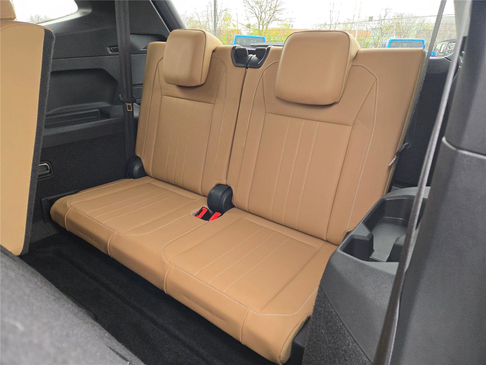 Used 2024 Volkswagen Tiguan SE image 23