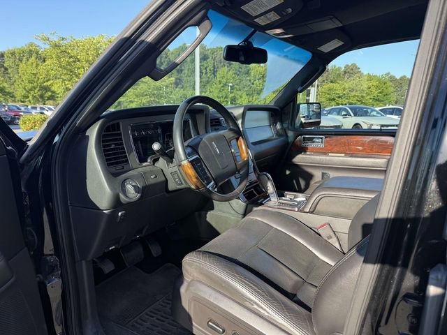 Used 2013 Lincoln Navigator 4WD w/ HD Trailer Tow Pkg image 3
