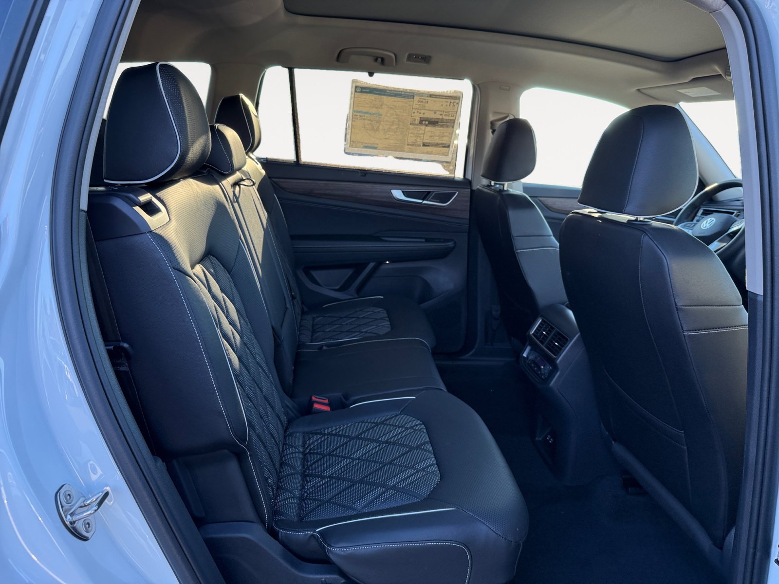 New 2025 Volkswagen Atlas SEL Premium R-Line AWD/4WD image 18