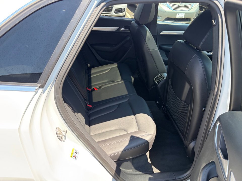 Used 2018 Audi Q3 2.0T Premium Plus w/ Premium Plus Package AWD/4WD image 29