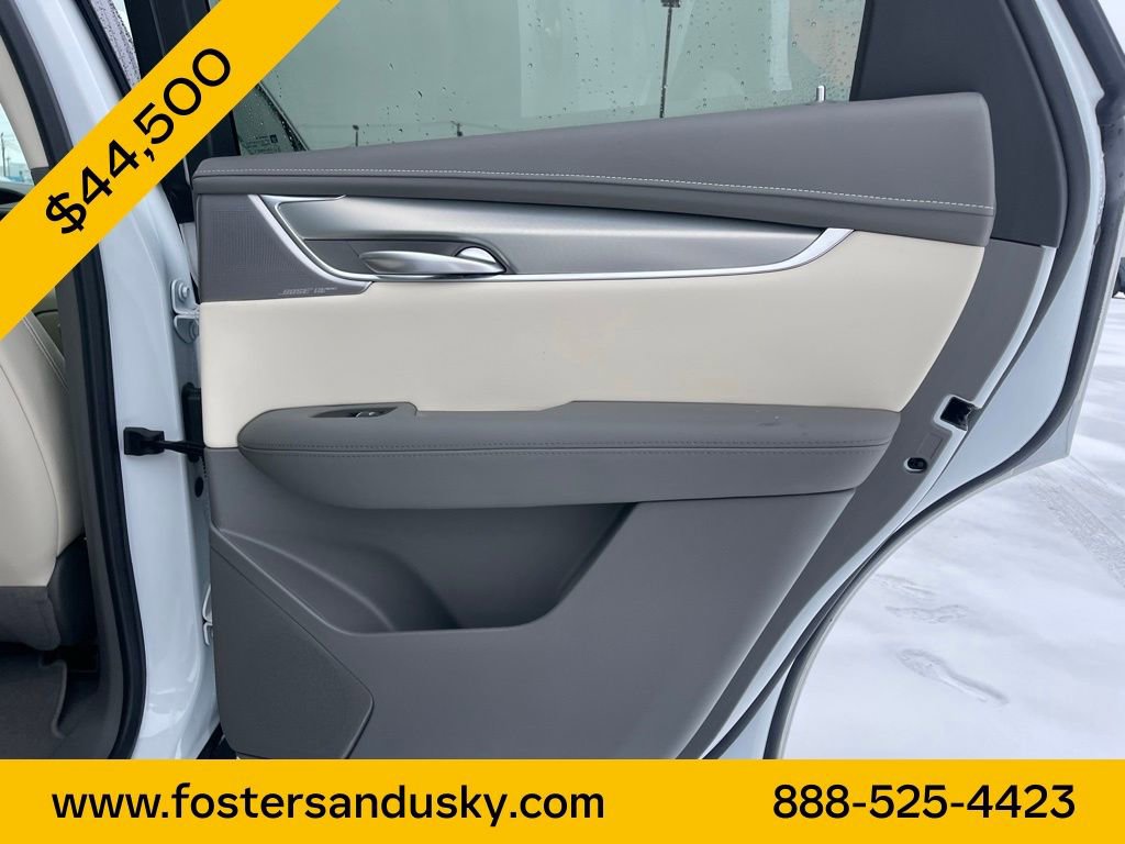Used 2025 Cadillac XT5 Premium Luxury image 24