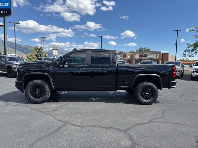 New 2026 Chevrolet Silverado 2500 ZR2 w/ LPO, Dark Essentials Package AWD/4WD image 4