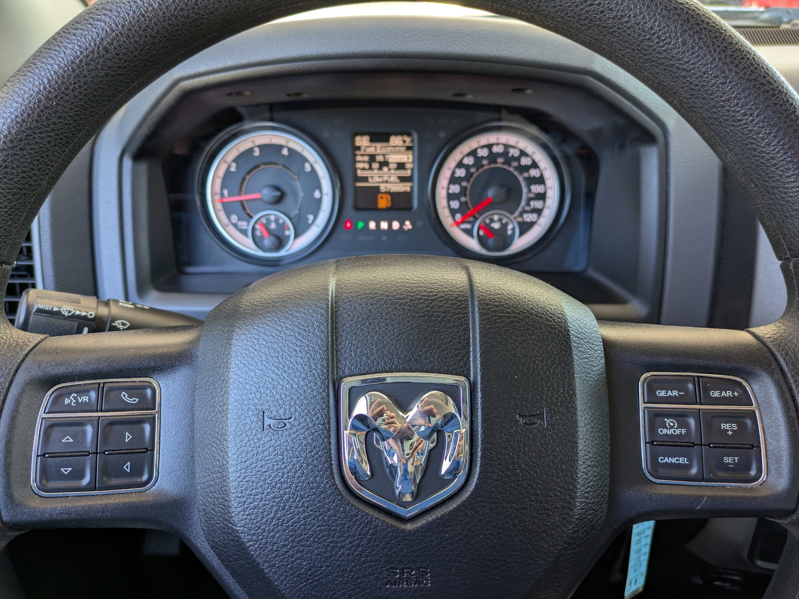 Used 2017 RAM 1500 Express RWD image 22