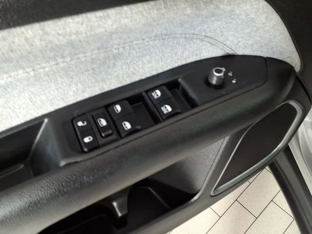 Used 2024 Jeep Compass Latitude image 13