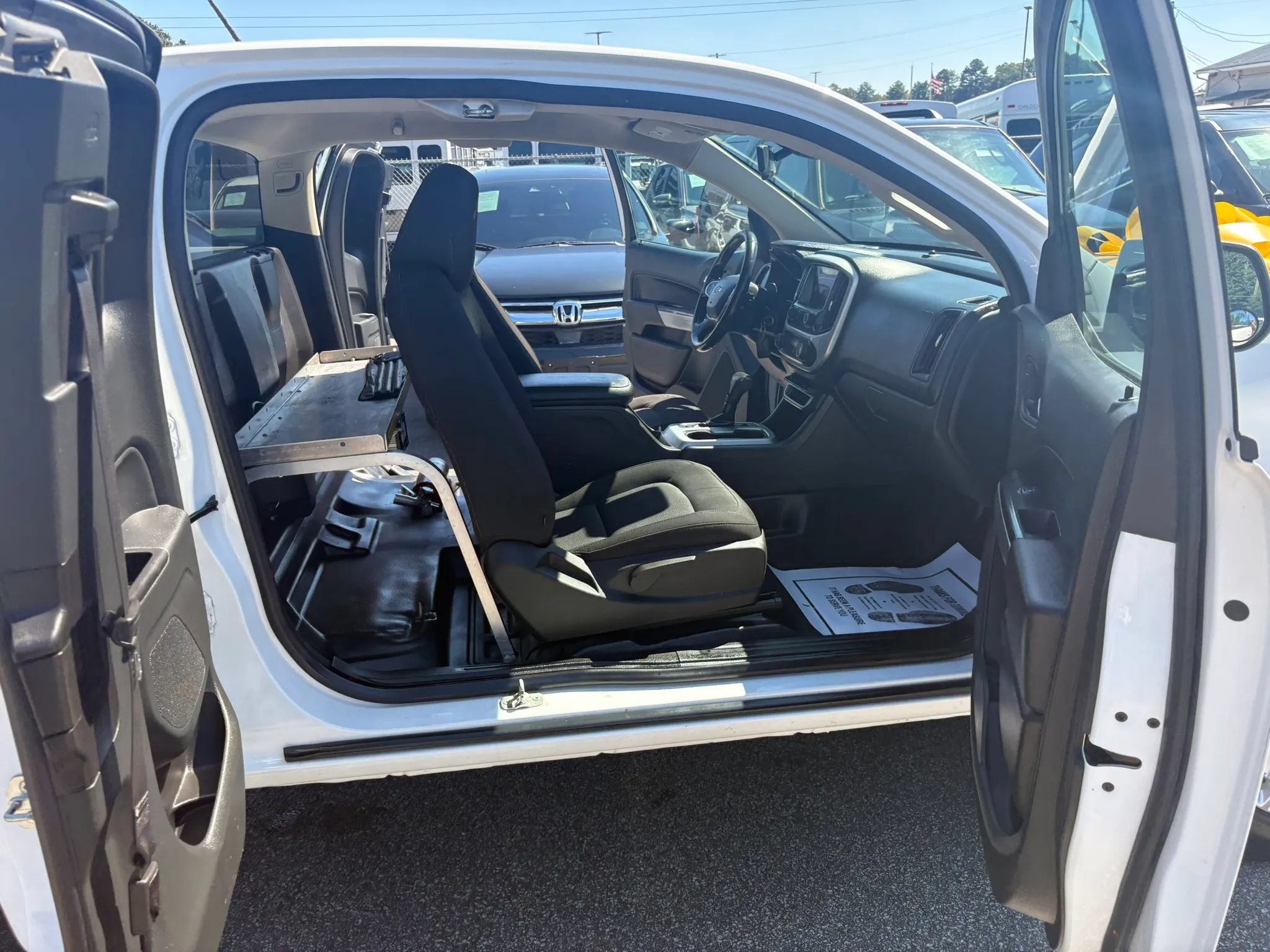 Used 2021 Chevrolet Colorado LT w/ Fleet Safety Package RWD image 26