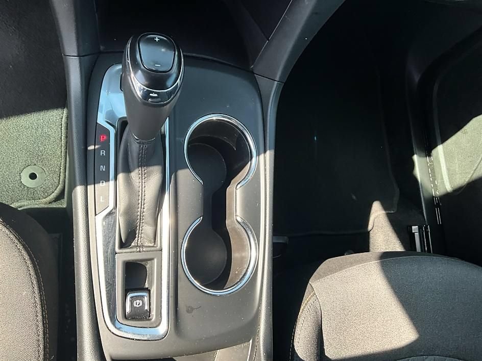 Used 2018 Chevrolet Equinox LT AWD/4WD image 24