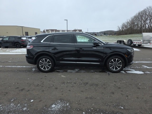 Used 2023 Lincoln Nautilus AWD image 8