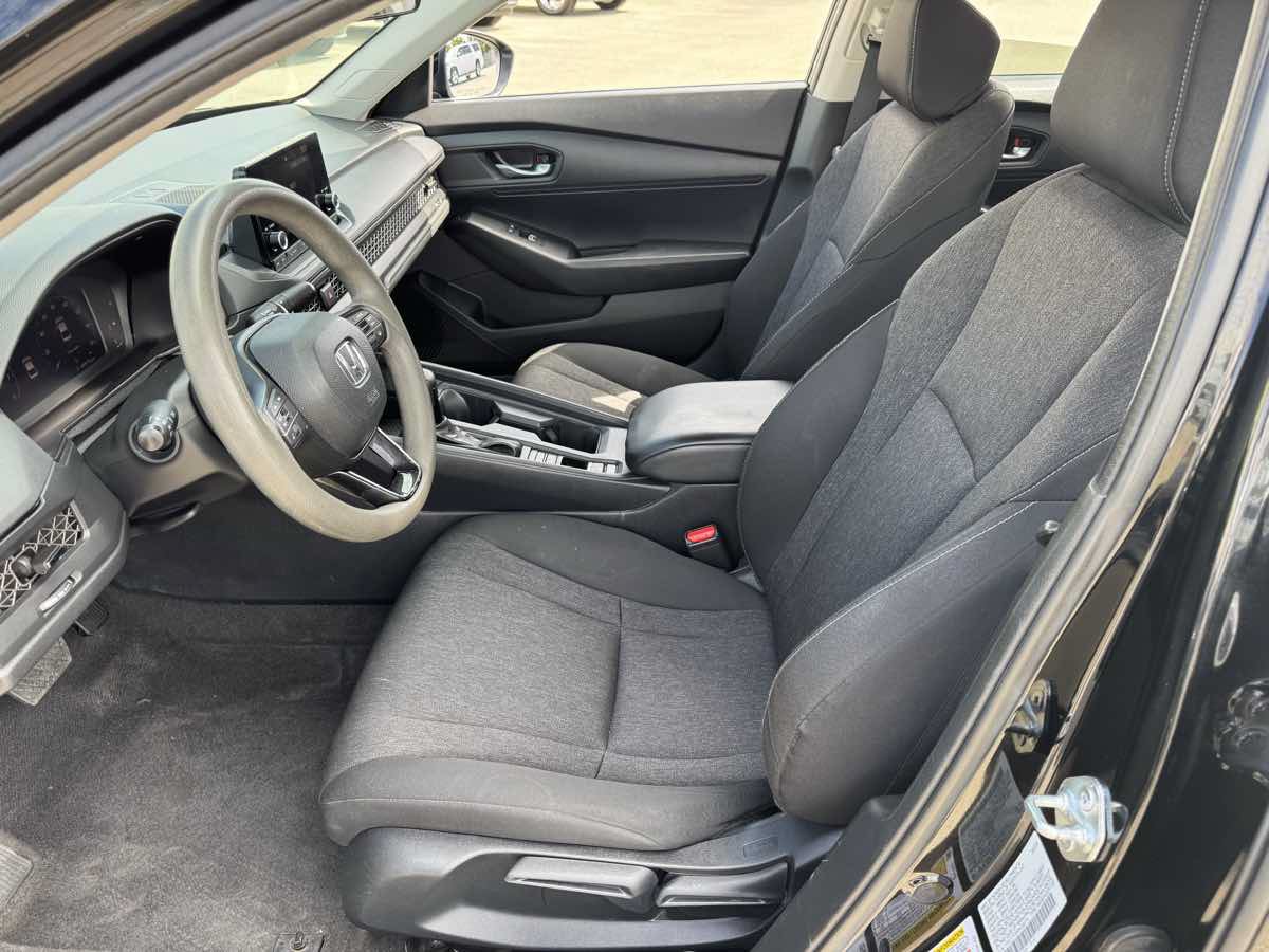 Used 2023 Honda Accord LX image 19