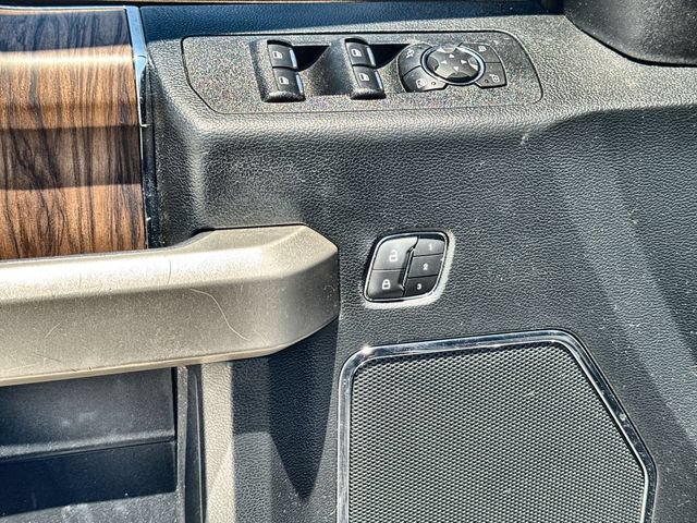 Used 2019 Ford F150 Lariat w/ Equipment Group 502A Luxury AWD/4WD image 13