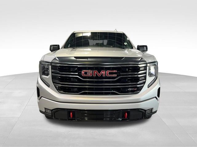 Used 2022 GMC Sierra 1500 AT4 w/ AT4 Preferred Package AWD/4WD image 2