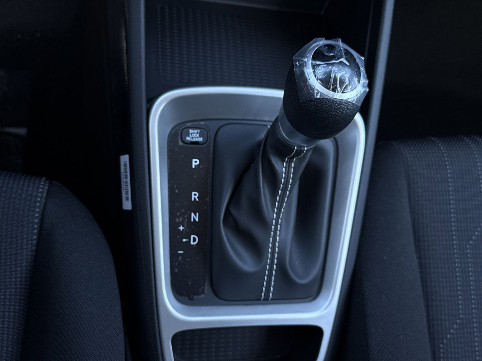 New 2026 Hyundai Venue SE image 21