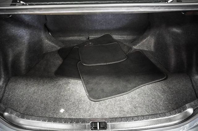 Used 2017 Toyota Corolla LE image 21