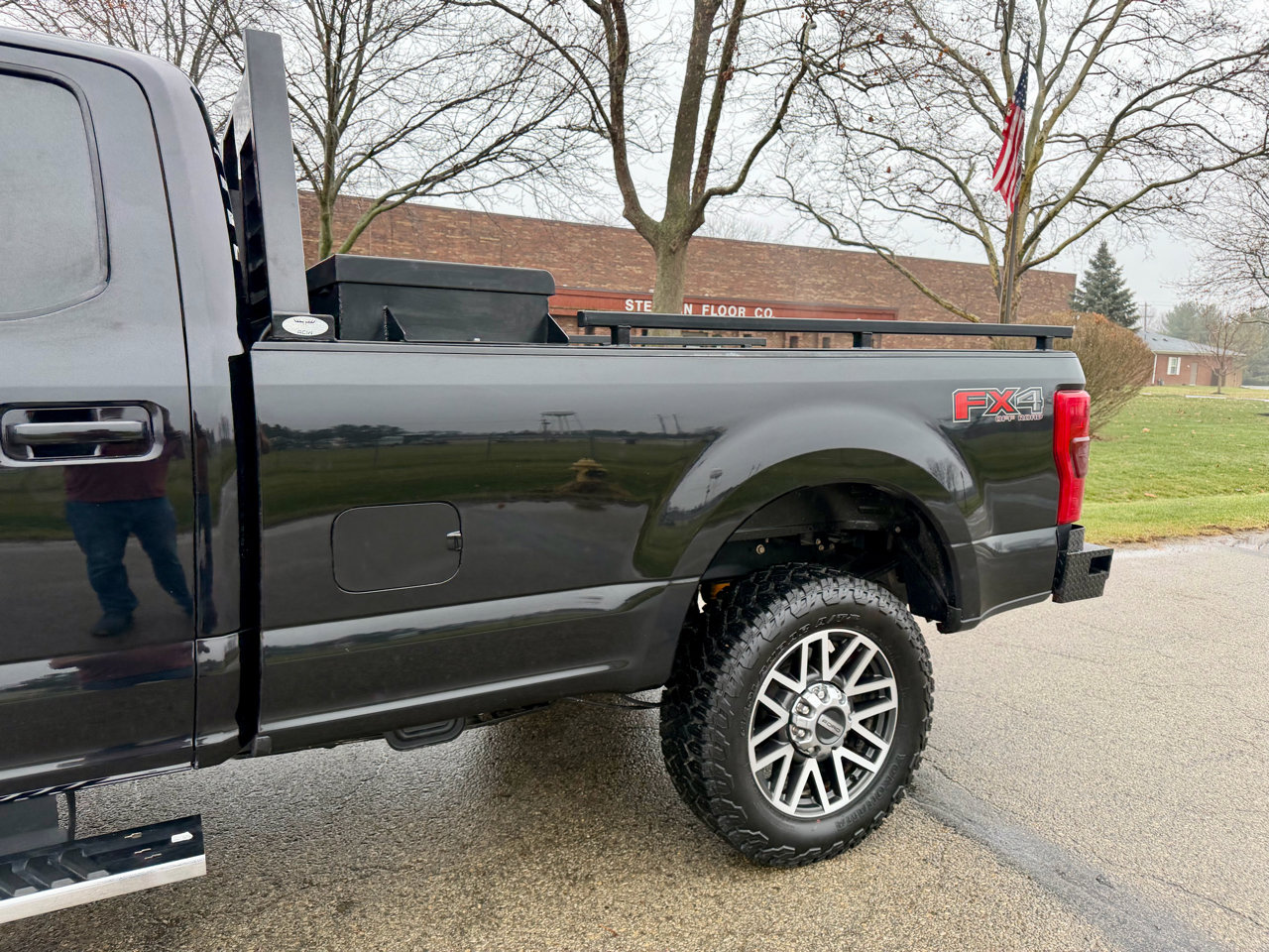 Used 2019 Ford F350 Lariat image 16