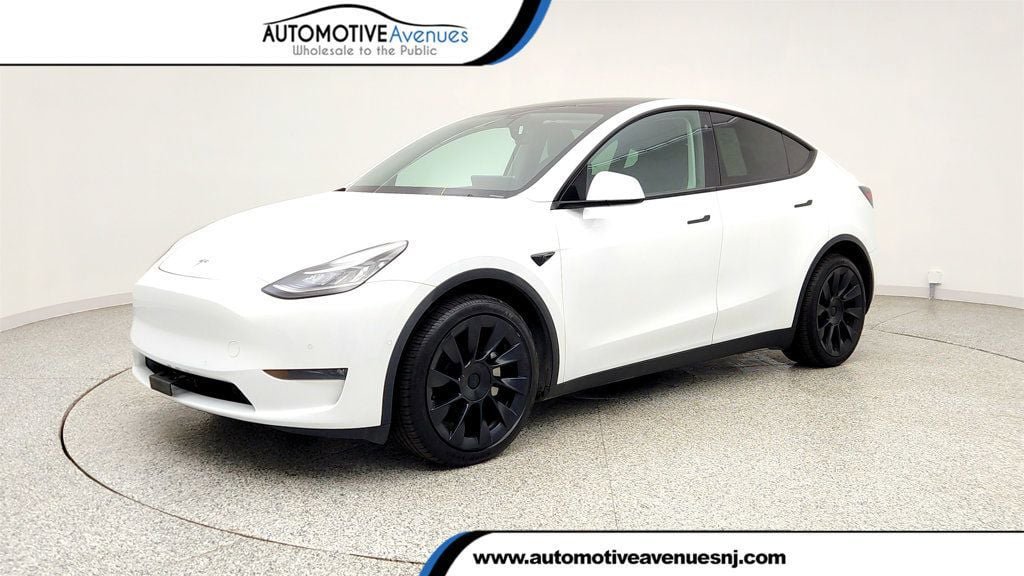 Used 2020 Tesla Model Y Long Range AWD/4WD image 1